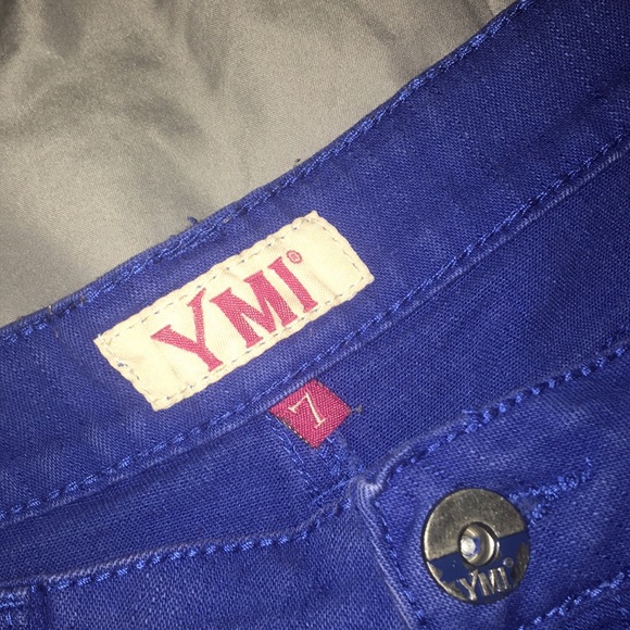 Cute YMI blue shorts - Picture 3 of 3